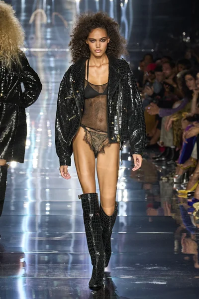 Look 33